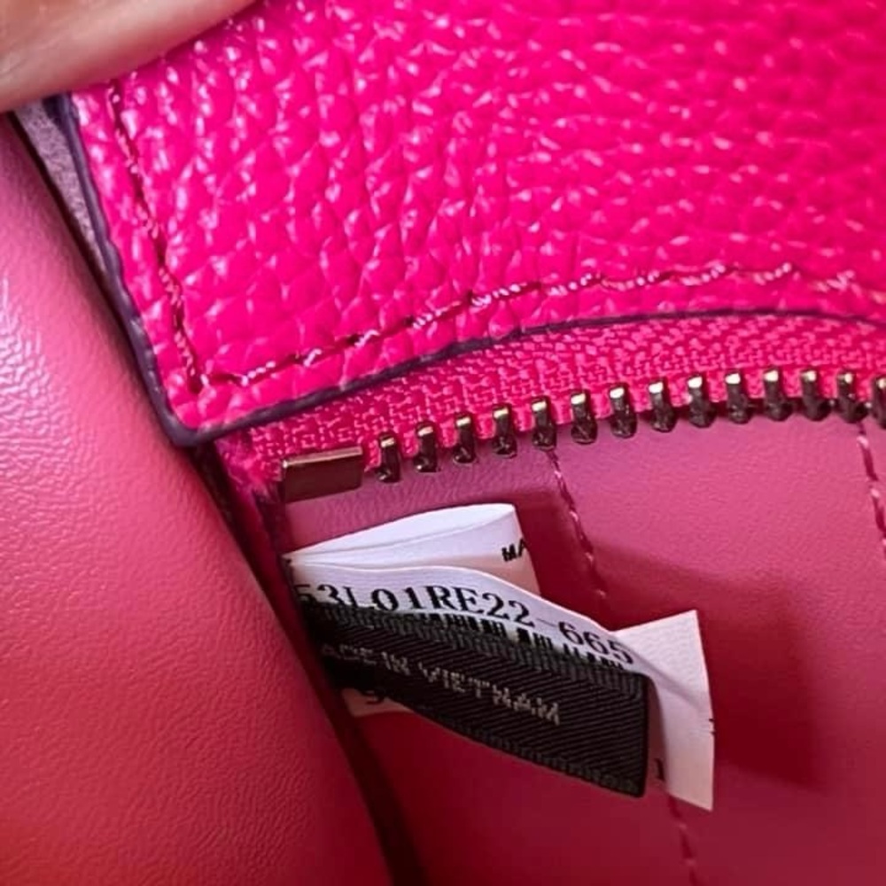 H053L01RE22 - Marc Jacobs The Leather Micro Tote Bag - Picture 11 of 14